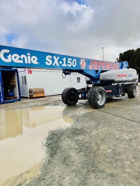 Entregamos La Impresionante Plataforma Telescópica Genie SX-150 En Sevilla: ¡Comenzamos El 2025 a Lo Grande!